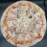 Pizza Capricciosa + Coca-Cola/ Heineken