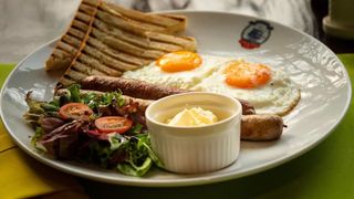 Английский завтрак с сосисками 