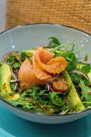 Ensalada de Salmón Ahumado