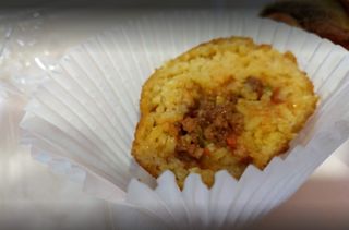 Arancina con ragù e piselli