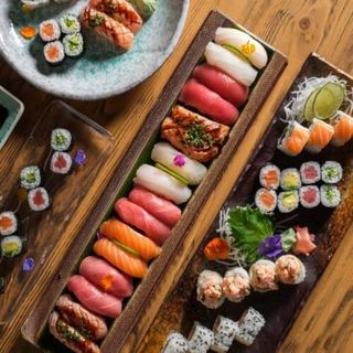 Sushi Box Tamaño XL (64 Piezas.)