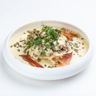 შქმერული რაჭული ლორით