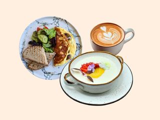 Омлет с грибами и сыром + каша рисовая с кусочками персика + Капучино 0,3