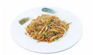 Spaghetti di soia con verdure
