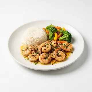 Camarones Al Ajillo Con Arroz Blanco Y Vegetales