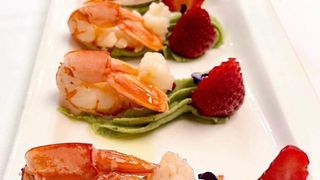 GAMBERI ARGENTINI SCOTTATI CON SALSA GUACAMOLE 3 PEZZI