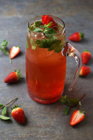 Ելակ և բազիլիկ