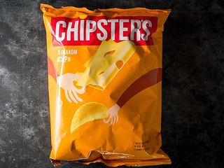 ЧІПСИ CHIPSTER'S ЗІ СМАКОМ "СИР", 100Г (1 шт.)