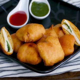 Queijo Pakora (paneer pakora)