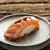 Nigiri De Salmón