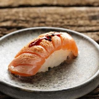 Nigiri De Salmón
