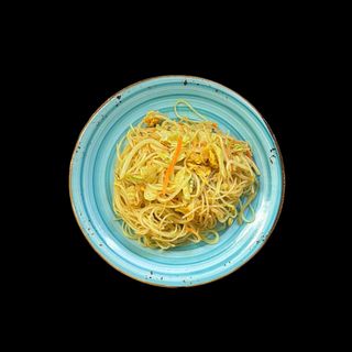 42. Spaghetti di riso al curry e verdure