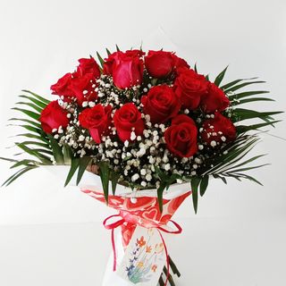 Ramo De 12 Rosas Rojas
