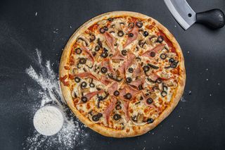 პიცა კაპრიჩოზა (35სმ)