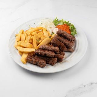 Ćevapi s pomfritom