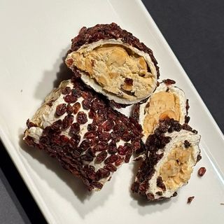 Pomegranate Almond 100Gr