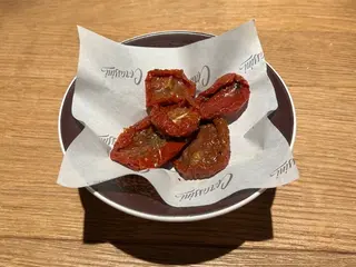 Томати в'ялені  (50г)