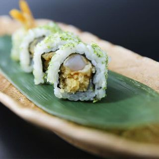 Maki dragón (8 pzas.)