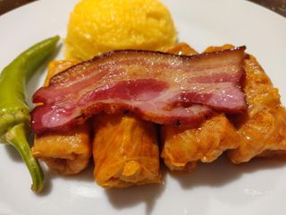 Sarmalute cu mamaliga si smantana