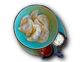 Вареники з сиром та родзинками зі сметаною (310g)