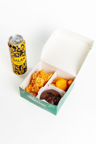 Стрипсы, Наггетсы, Маффин, Salam premium Cola 0.25