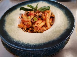 PENNE FARA GLUTEN CU LEGUME
