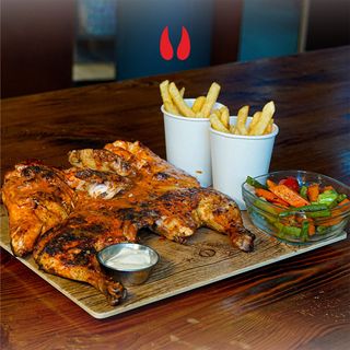 1 Poulet complet + 2 Garnitures