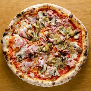 Пица Капричоза