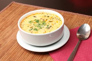 Zupa Tom Yum z krewetkami