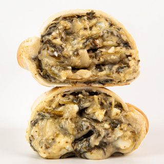 Empanada de espinaca y queso