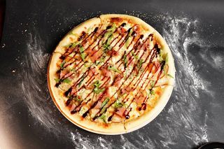 Black pizza Chill Out