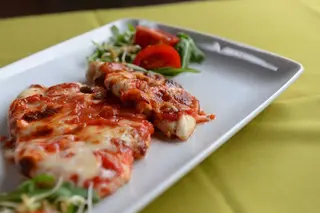 Piept de pui Parmigiano