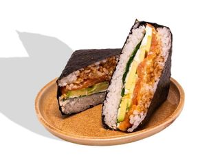 Onigiri ŁOSOŚ (260g)