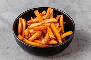 Cartofi proaspăt prăjiți