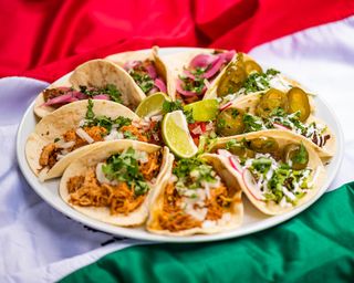 Tako Party Plate