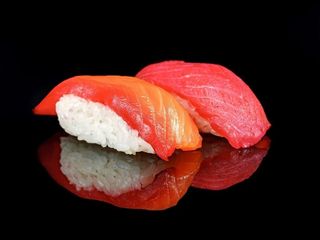 Nigiri z Łososiem grawlax (2 szt.)