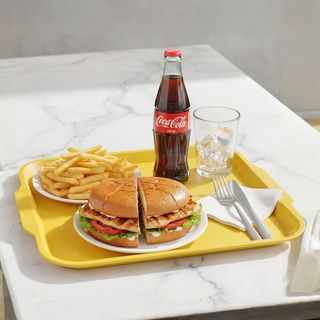 Grilled chicken Sandwich with chips&  soda 330ml