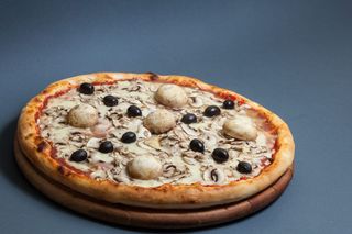 Kaprićoza pizza 22cm