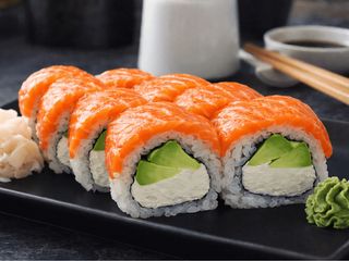 Філадельфія з авокадо (320g)