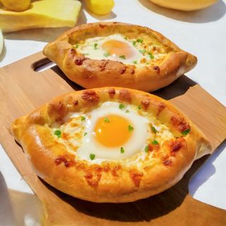 Хачапури по-аджарски