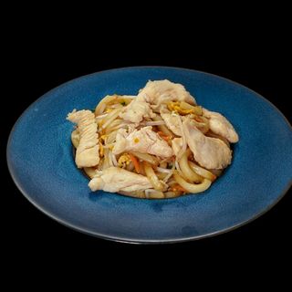 Yaki Udon con Pollo e Verdure