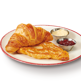 CROISSANT FRANCÉS CON MANTEQUILLA Y MERMELADA