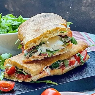 Panuozzo salame e gorgo