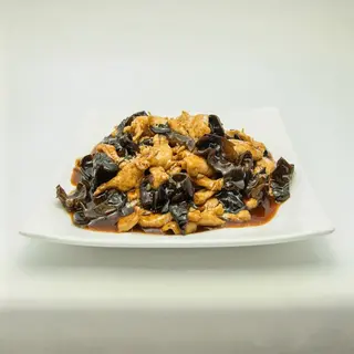Pui cu urechi de lemn