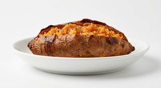 Печен сладък картоф