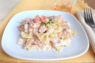 Farfalle al salmone 