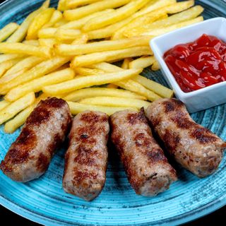 Детско меню с кебапченца (300гр)