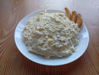 Ración de ensaladilla rusa