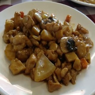 79. Pollo con almendras