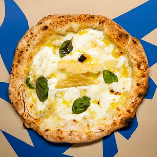 Pizza fior di formaggi